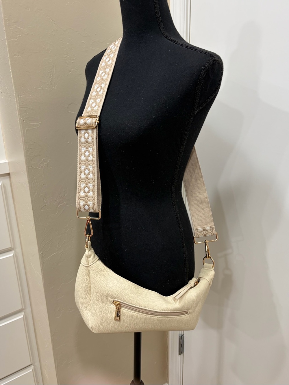 NWOT Neutral Cream Shoulder Bag with Embroidered Adjustable Strap